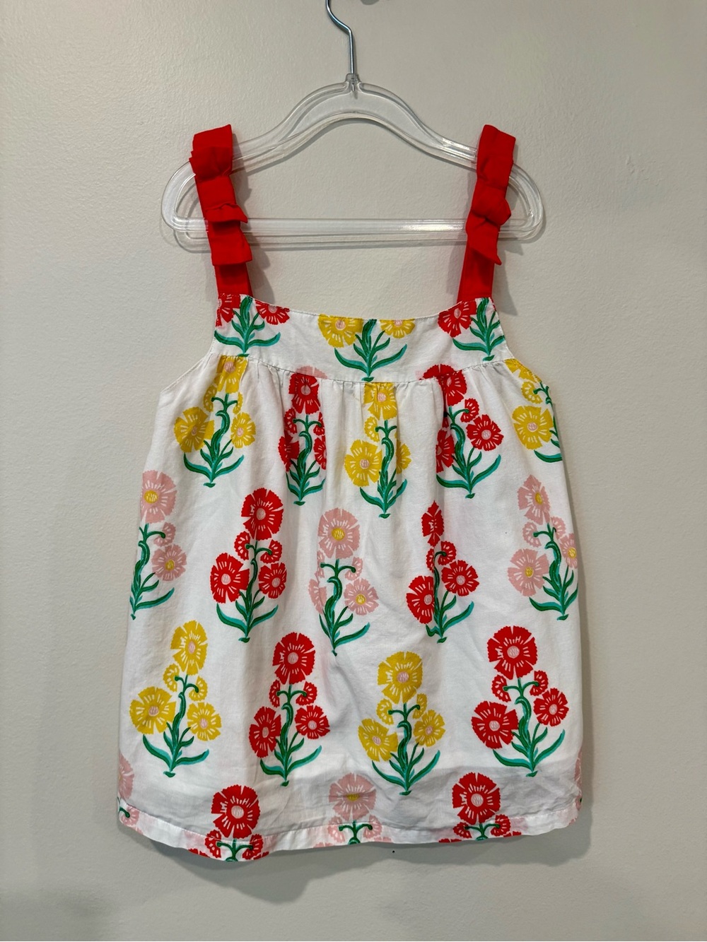 Mini Boden x Molly Mahon White Tank Top with Floral Daisy Block Print